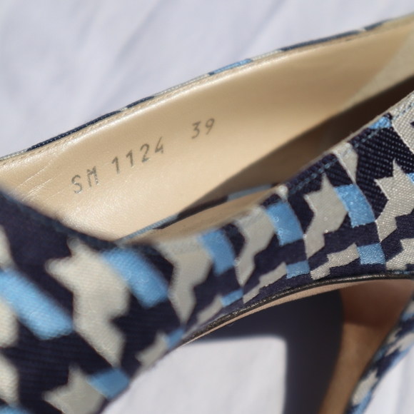 ☆SOLD☆ Dior Houndstooth Pointy Toe Pump - Picture 4 of 7